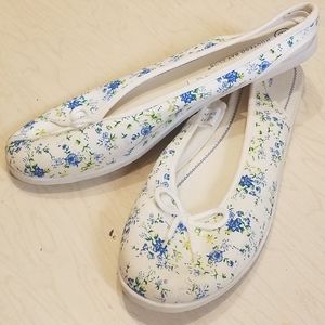 Blue Flower White Sneaker Slip Ons/Flats